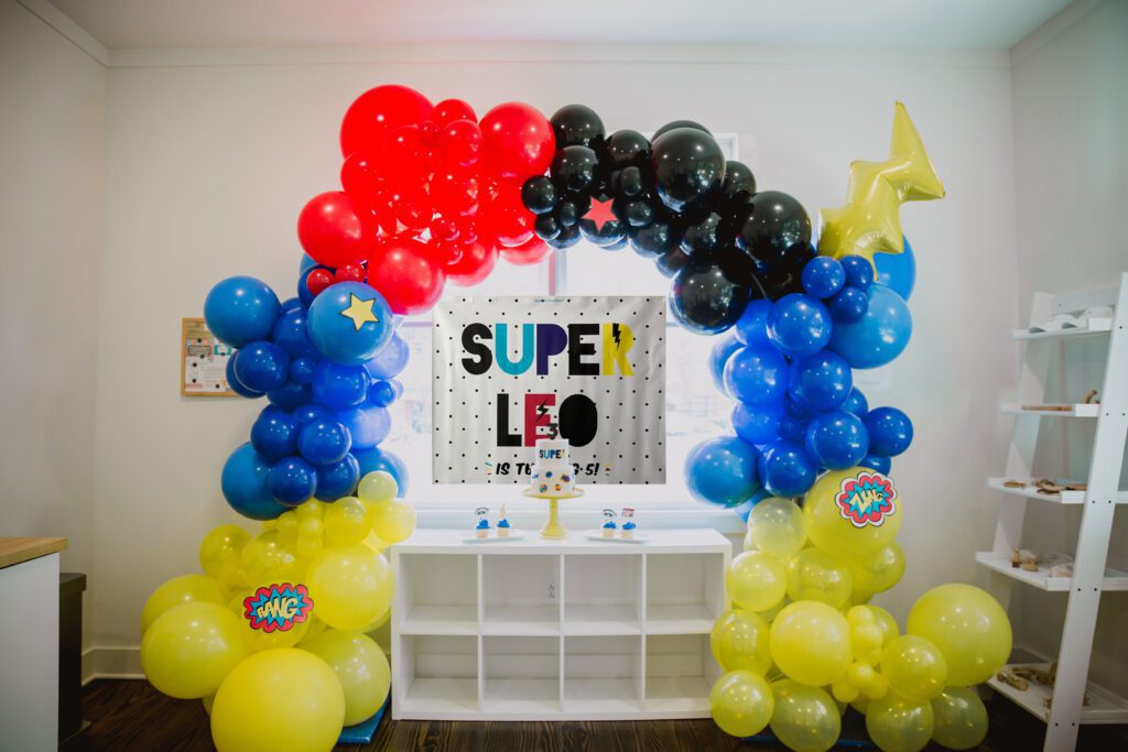 Super Hero Party In Box Cake